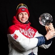 Александр Большунов – обладатель Кубка мира сезона 2019/20 Александр Большунов – обладатель Кубка мира сезона 2019/20